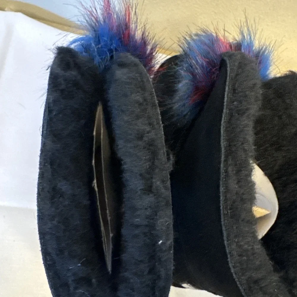 BEARPAW boots Libby Suede Sheepskin & wool Black With Multicolor Pom Size 10 NEW